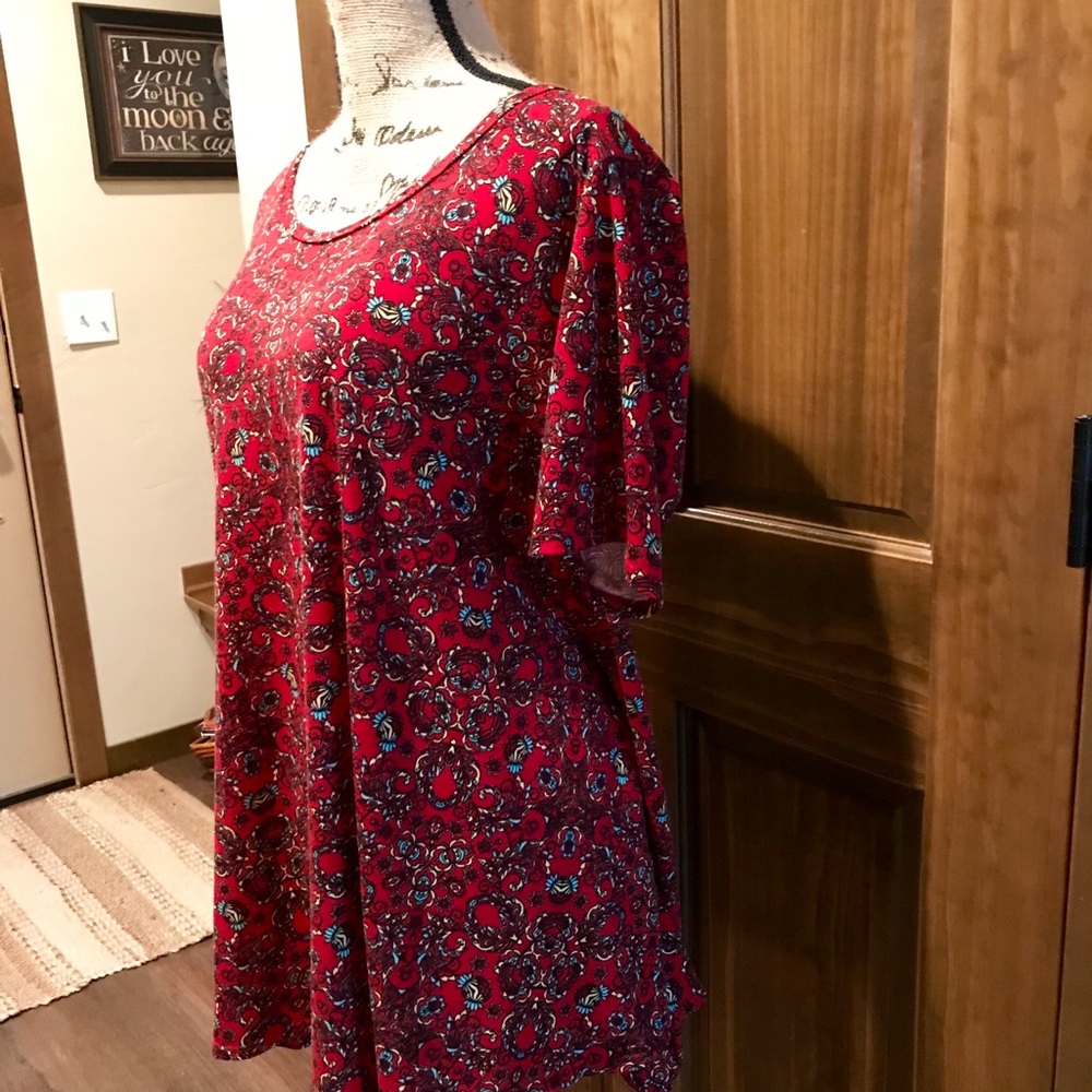 Patterned Lularoe Top - Picture 2 of 3